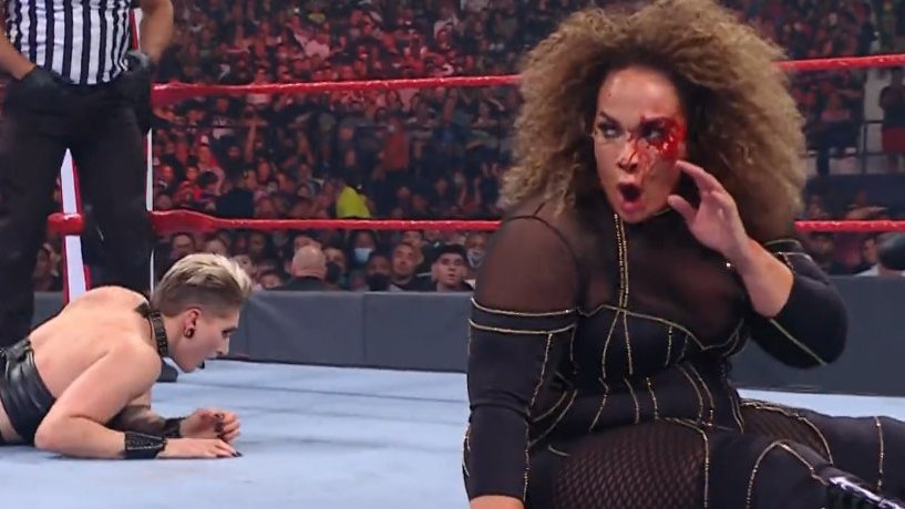 Nia Jax Suffers Bad Cut During Tonight’s WWE RAW, Jax - Shayna Baszler Upda...