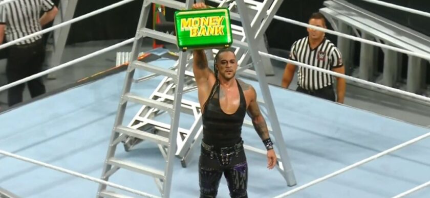 Just Alyx on X: Logan Paul winning the MITB briefcase is obviously the  better business decision for WWE short term. But long term? There's no  better choice than LA Knight. He's literally