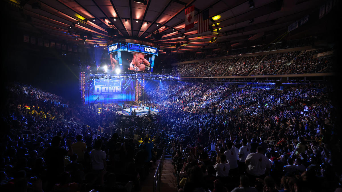 WWE to Change Future MSG Setups?, SmackDown Attendance Notes, New Records Set, More