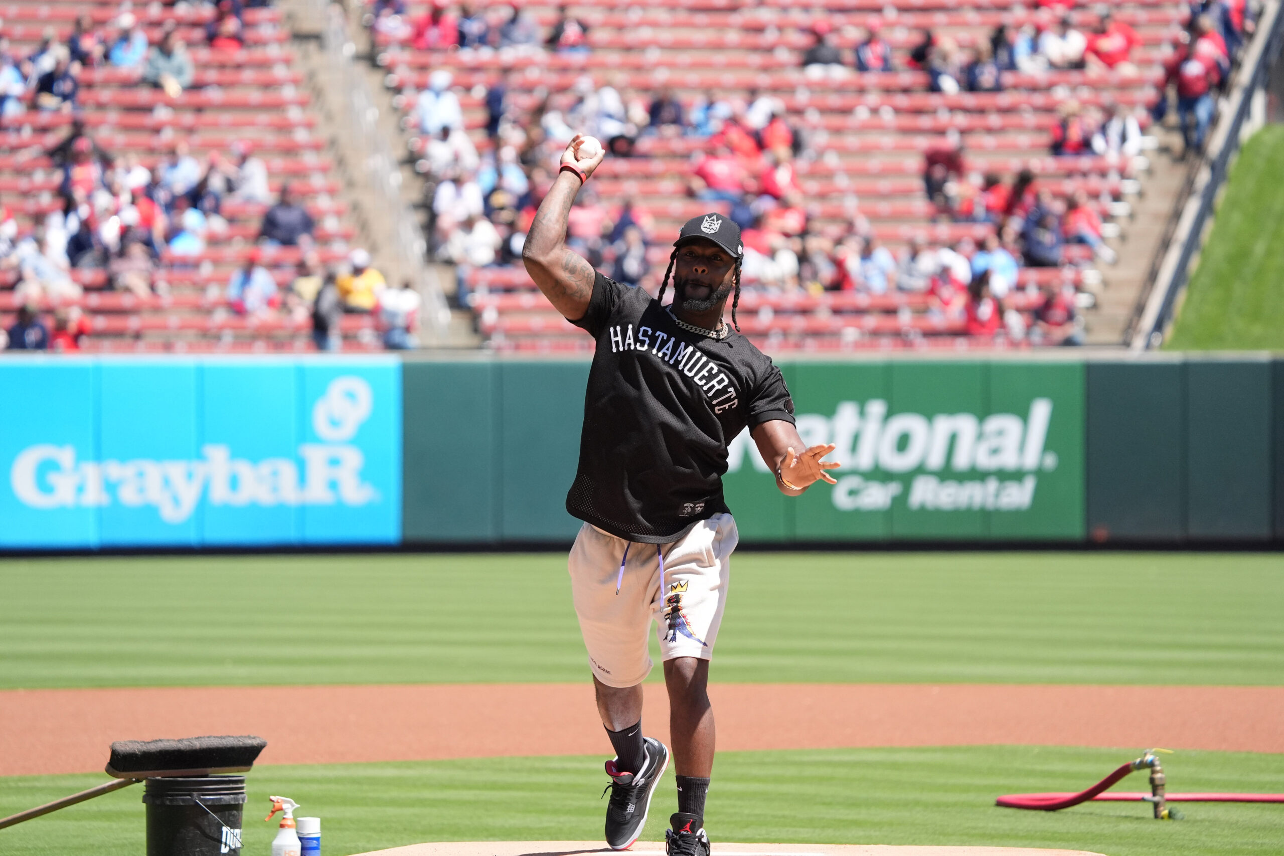 Swerve Strickland Throws Out Ceremonial First Pitch At Cardinals Game ...